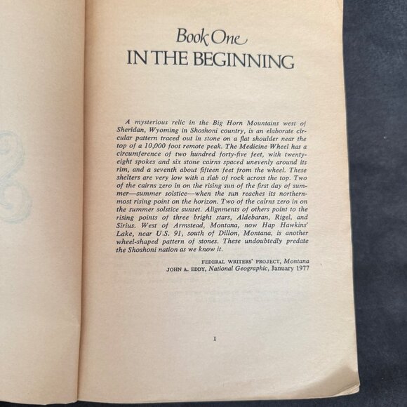 Sacajawea By Anna Lee Waldo Paperback Historical Fiction Worn Cover 1978 Edition - Picture 4 of 4